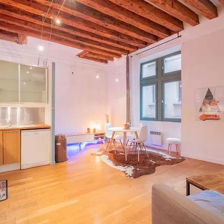 New! Spacious Flat In 