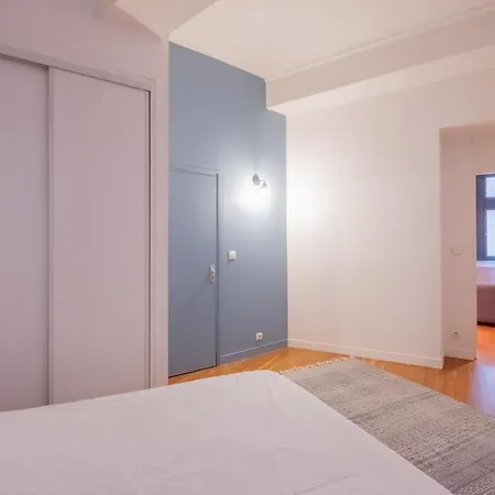 New! Spacious Flat In 